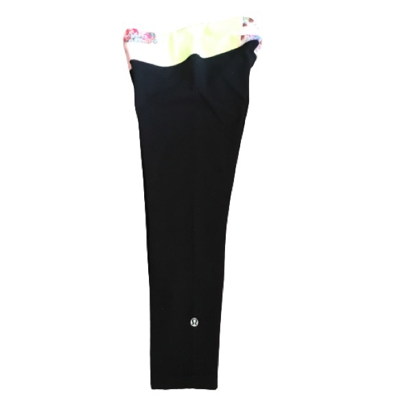 Lululemon Wunder Under Reversible Crop Black Size 2 - Picture 4 of 6